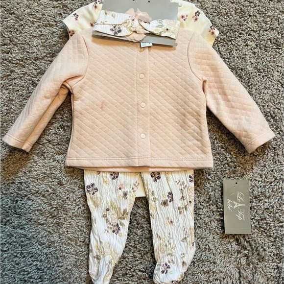 Matching Sets Nwt Le Top Bebe Four Piece Baby Girl Clothing Matching